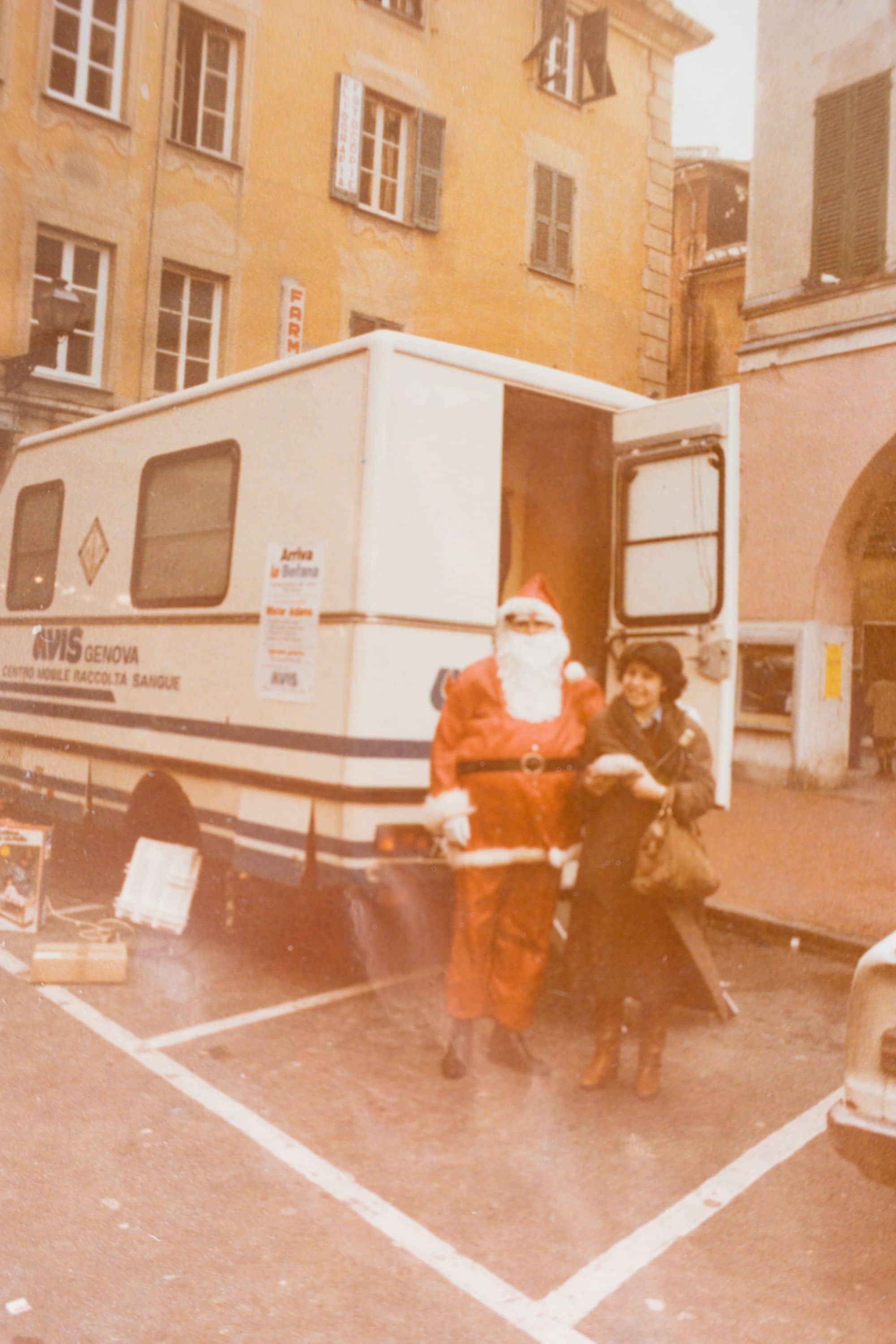 Babbo natale in autoemoteca 1979
